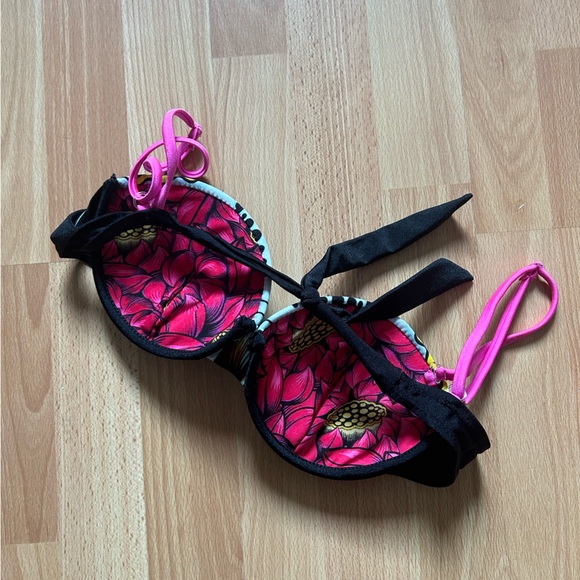 Pop art eye bikini top - Picture 4 of 5